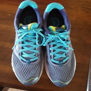 Brooks Ghost 9